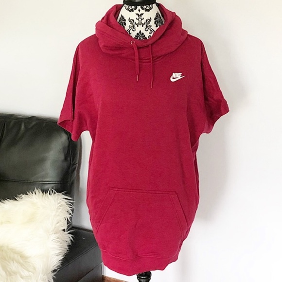 Nike Short Sleeved Fleece. Med & Small. - Picture 2 of 7